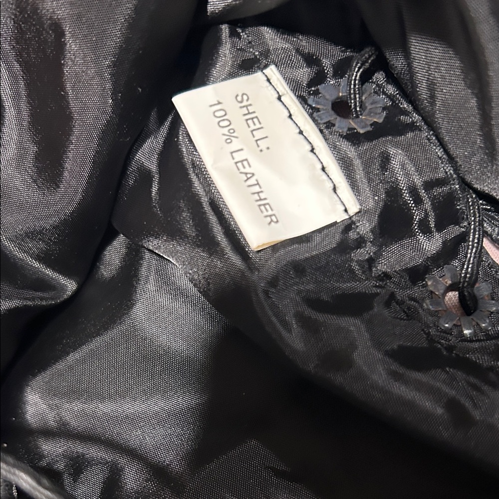 Men's Black Leather Vest - Picture 11 of 11